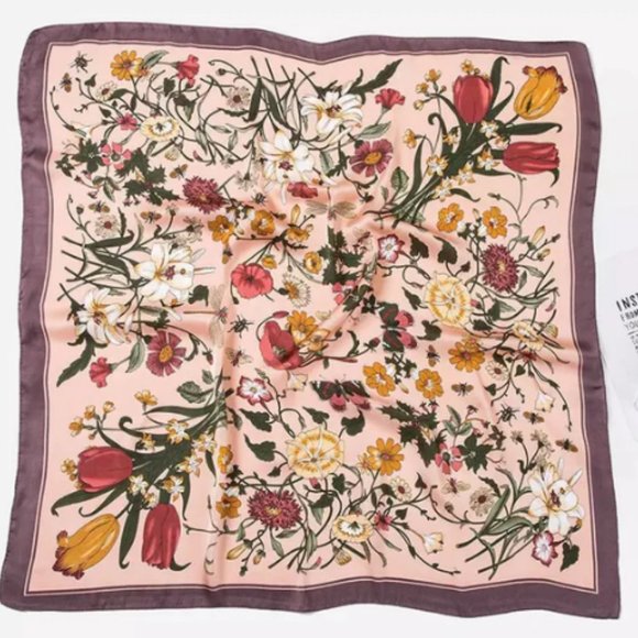 HACY SCARF - Picture 2 of 2